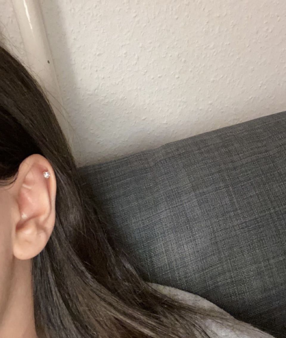 Customer photo review of Crystal Ball Piercing | Chirurgenstahl