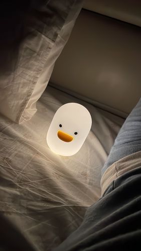 Customer photo review of Uneede® Benson The Duck Night Light Kids Led Duck Lamp Cute Room Light