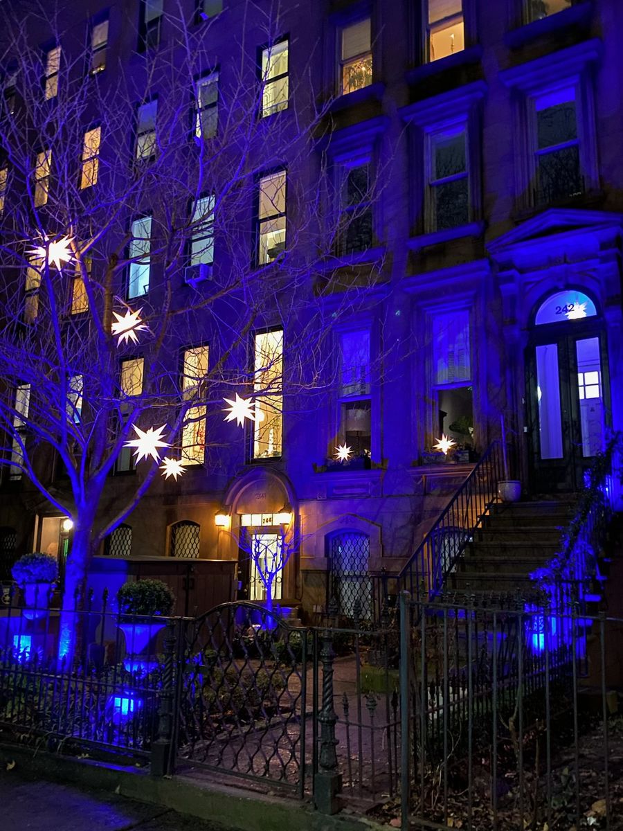 Customer photo review of 16" White Moravian Weatherproof Star Lantern Lamp, Multi-Point Hanging Decoration
