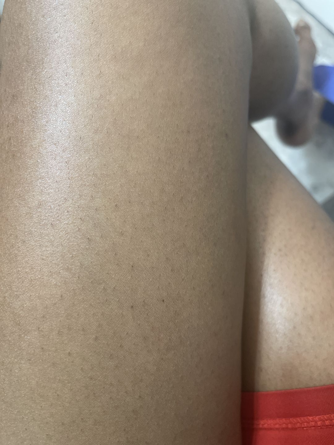 Customer photo review of Fair and White Original Glutathion Extra Brightening Lotion 500ml / 16.90 fl oz