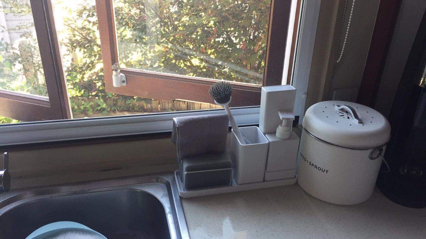 Customer photo review of Cool Frank Sink Organiser
