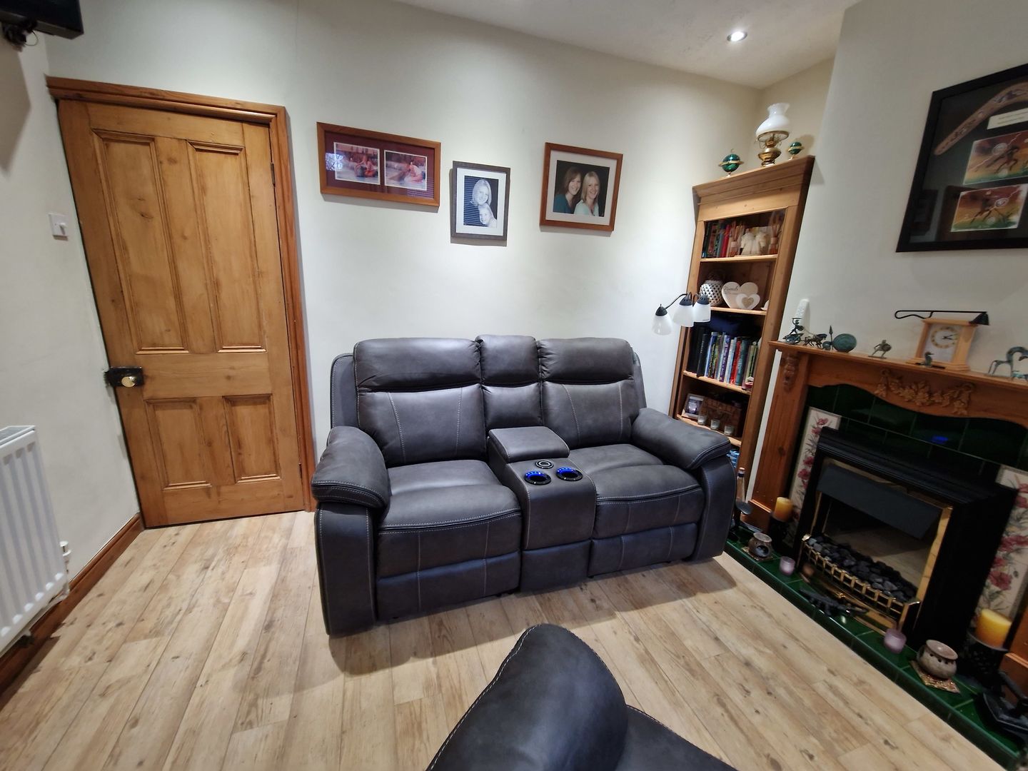 Customer photo review of Vinson 2 Seater Smart sofa Power Recliner with Console