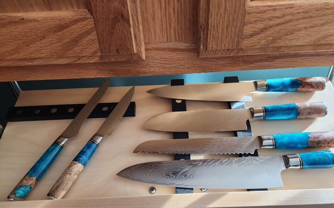Customer photo review of Tsunami Collection — Signature Japanese VG10 Damascus Steel Knife Set with Blue Resin Burl Wood Handles