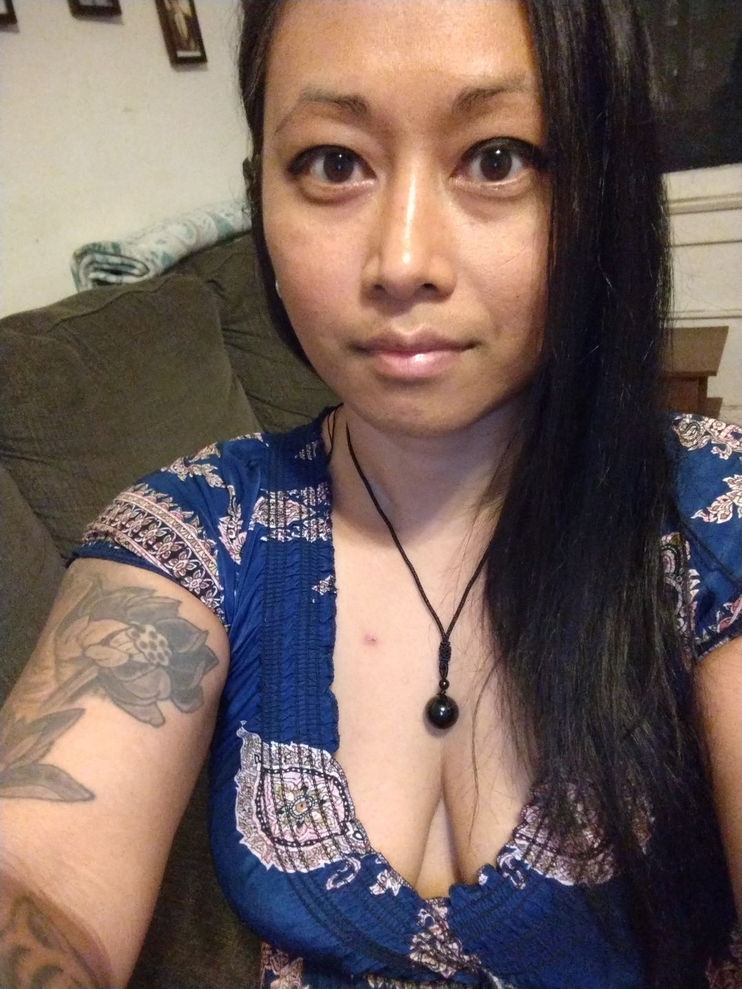 Customer photo review of Obsidian Stone Necklace