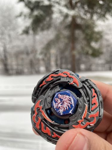 Customer photo review of Takara Tomy L-Drago Destructor Beyblade BB-108 / L Drago Destroy F:S - With Left Spin Launcher