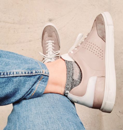 Customer photo review of CORVETTE. SNEAKERS PIEL GRIS