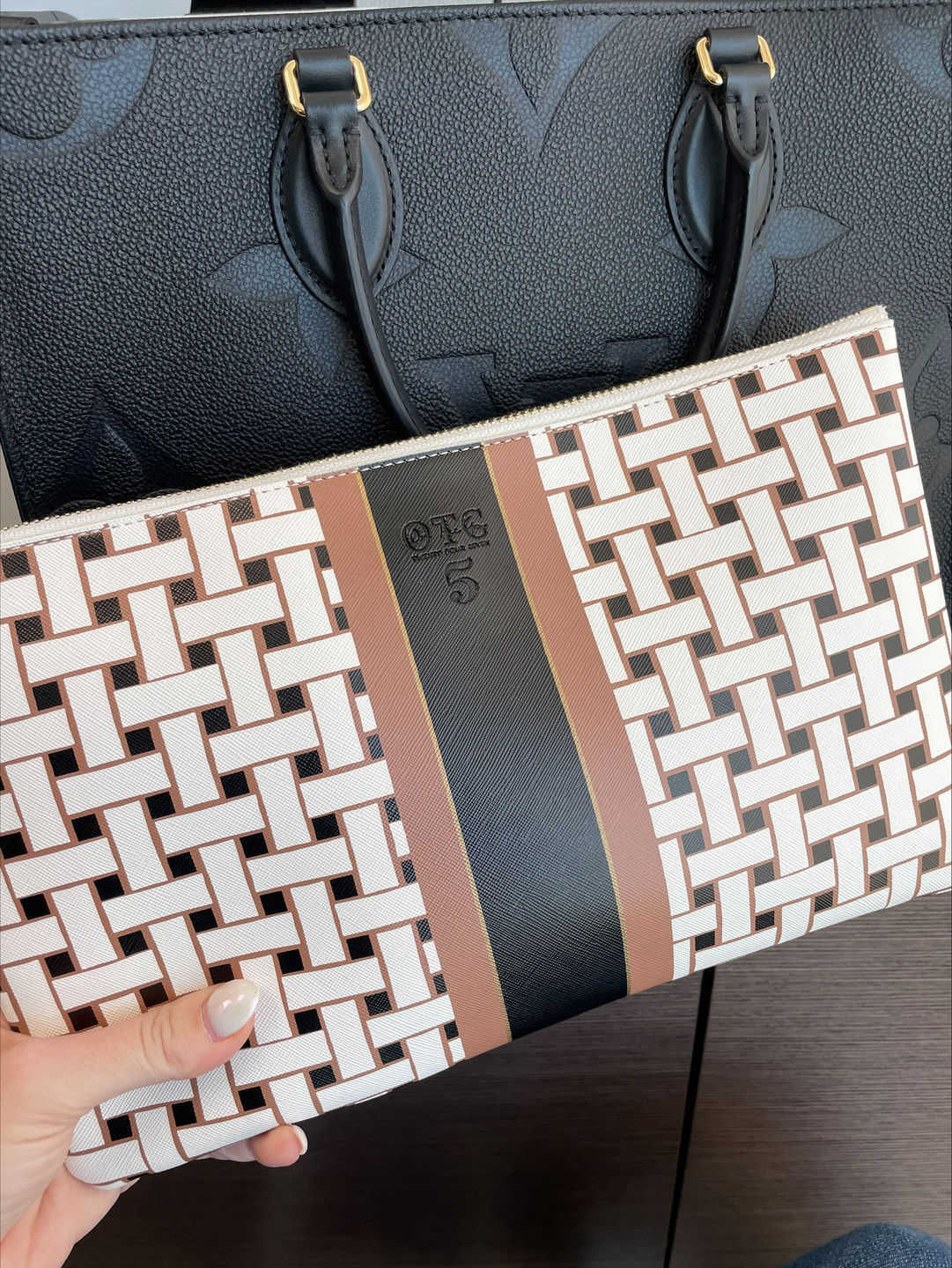 Customer photo review of #5 Laura Weave White