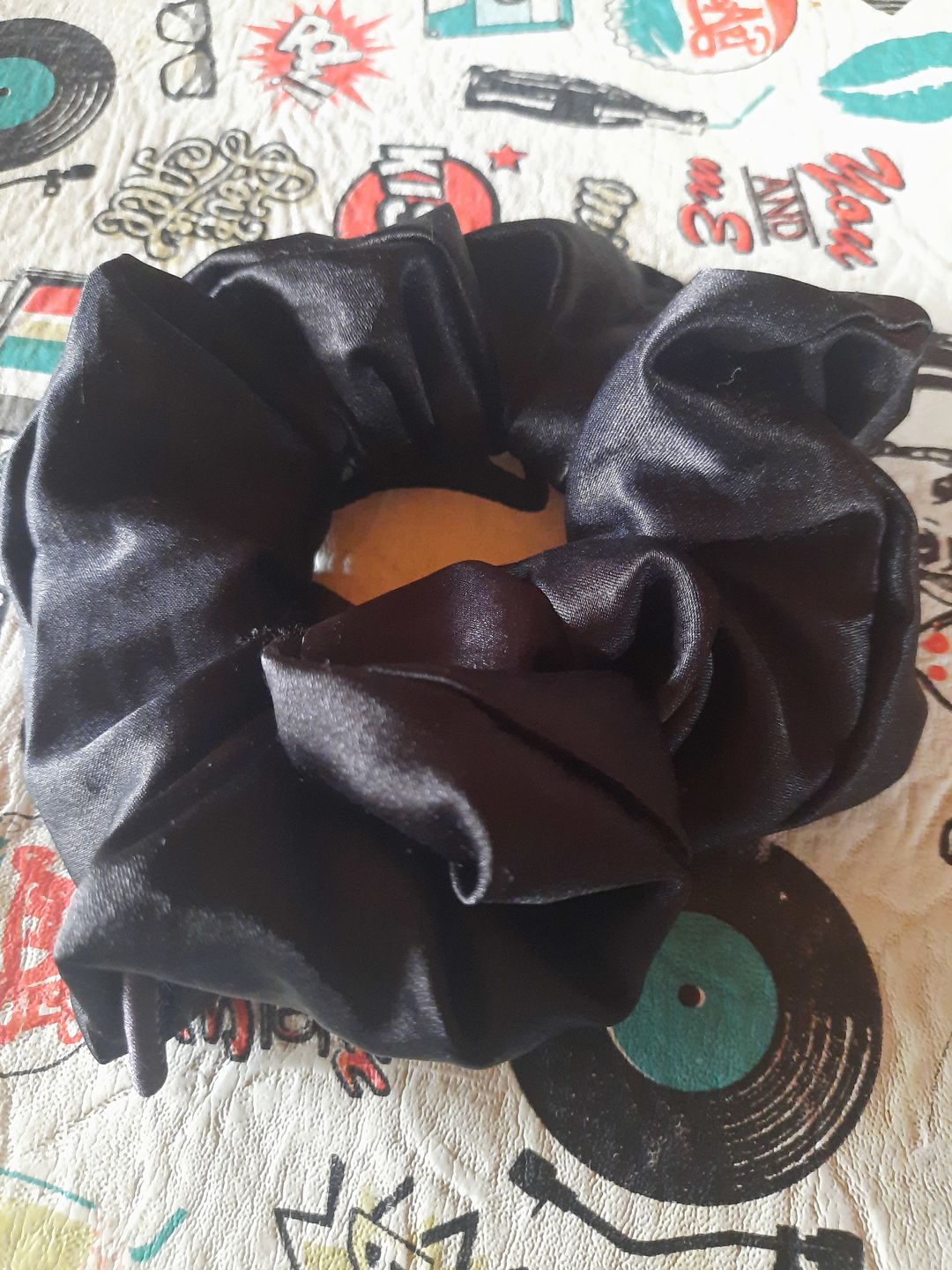 Customer photo review of Scrunchies Hairfy