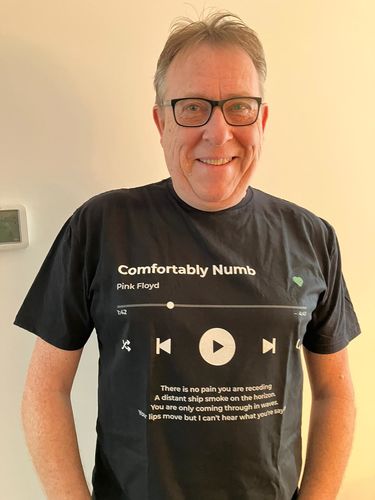 Customer photo review of Your Favorite Song T-Shirt Music Player