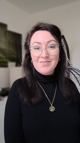 Customer photo review of KOSMISCHE REFLEXIONEN LABRADORIT-ANHÄNGER-HALSKETTE