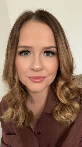 Customer photo review of L.W.I Queen Me Russian Hybrid Magnetic Lash & Liner Set