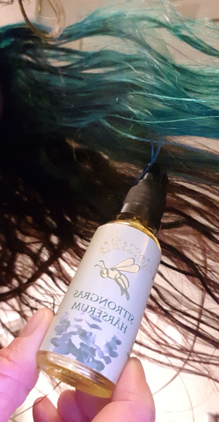 Kundenfoto-Rezension zum Lemongrass-Haarserum