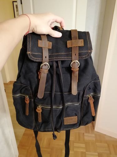 Customer photo review of New Fashion Men Women Backpack Vintage Canvas Travel Bags Large Capacity Backpack