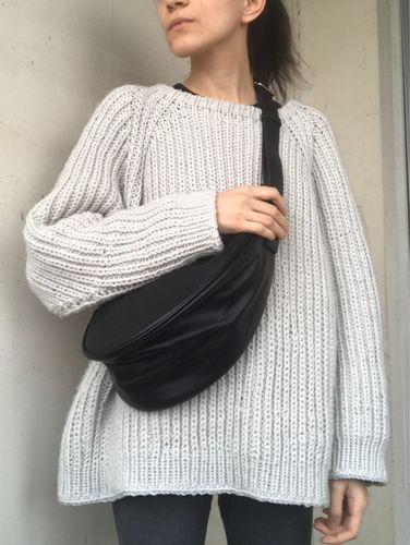 Customer photo review of Women Fashion Wide Single Strap Zipper PU Leather Chest Bags