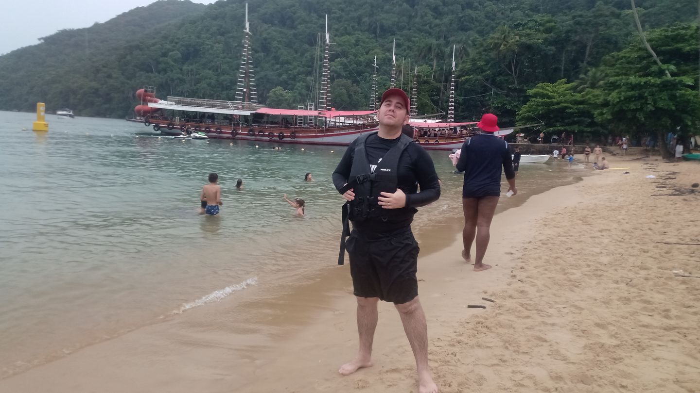 Customer photo review of Colete Flutuador Simetria