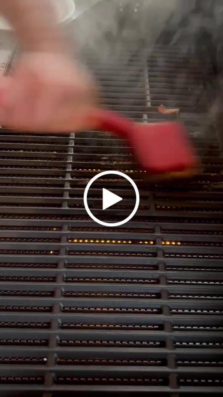 Customer video review of Grill Brush