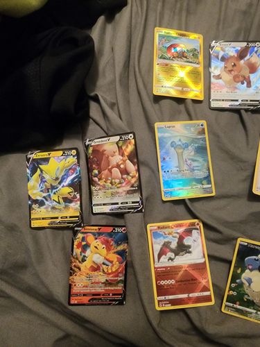 Customer photo review of Pokémon Crown Zenith Elite Trainer Box (Presale)