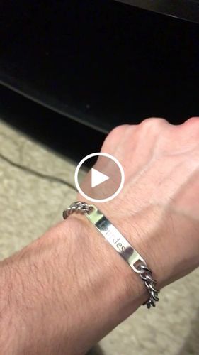 Customer video review of Engraved Bracelet Set - W/ Eternal Rose Box