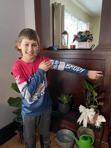 Customer photo review of MO Missouri Fishing Flag Fish hook skull Custom name fishing jerseys | Kid Long Sleeves NPQ732