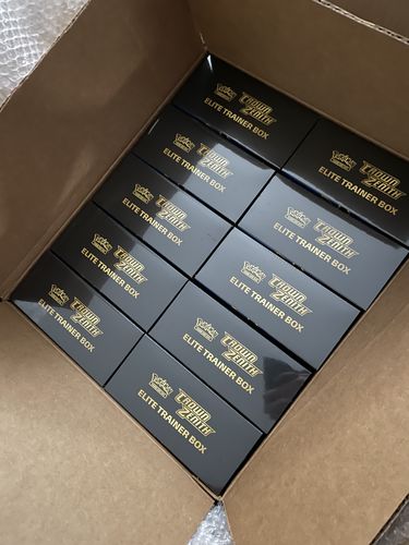 Customer photo review of Pokémon Crown Zenith Elite Trainer Box (Presale)