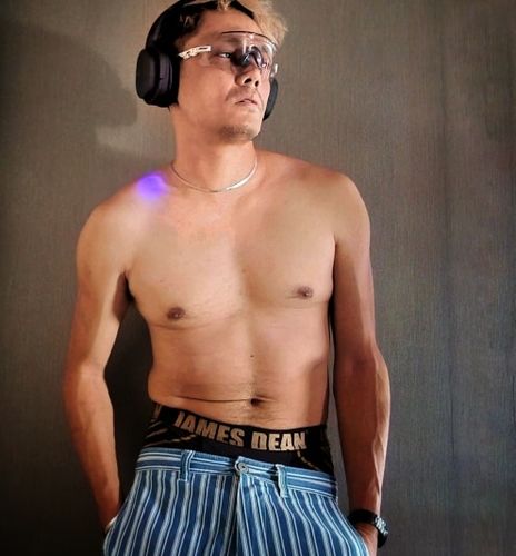 Customer photo review of REVO Kapvoe X2 Red Blue Photochromic Sunglasses