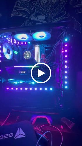 Customer video review of Yumi x Denji | Sticker