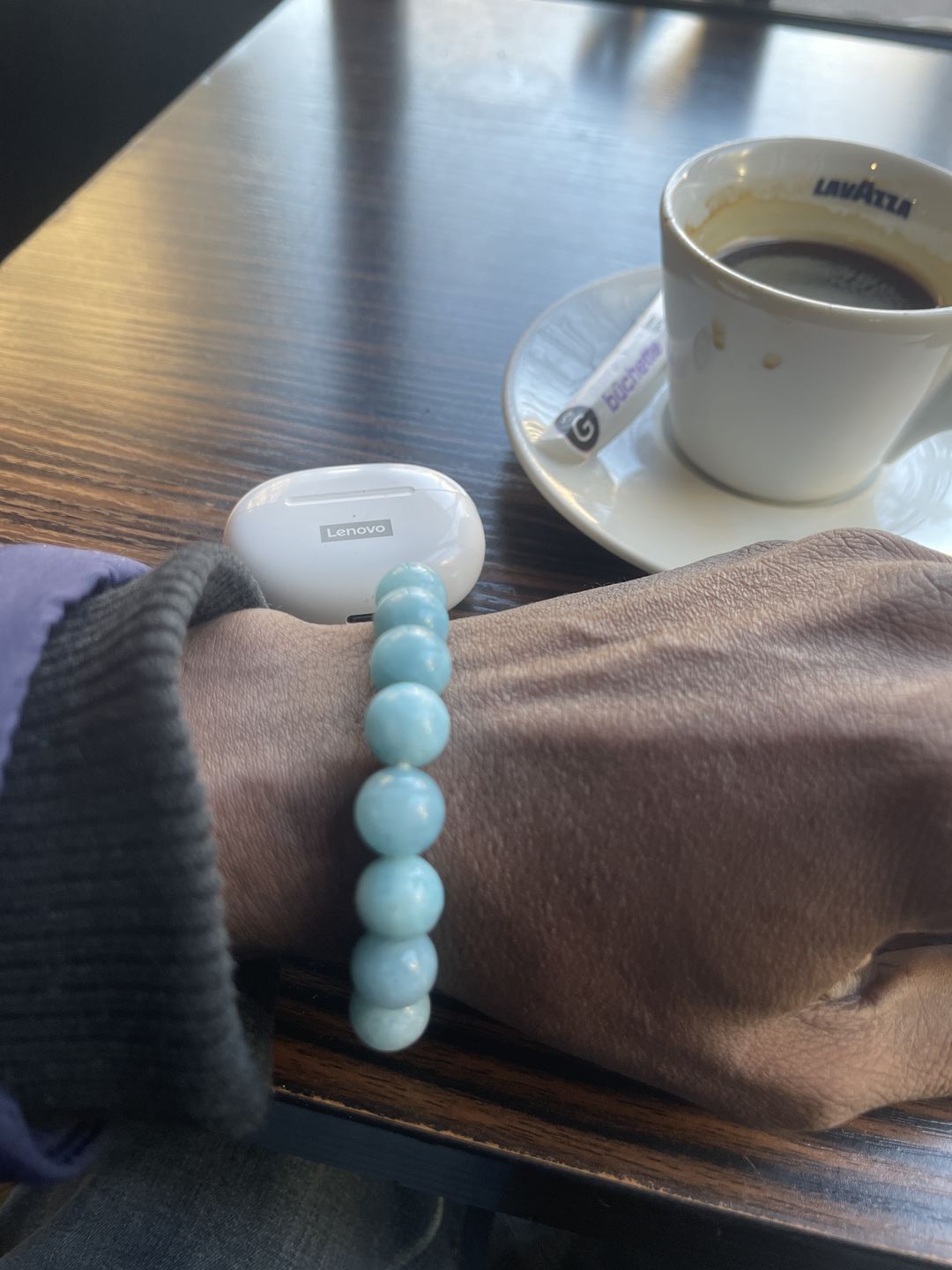 Customer photo review of Bracelet en pierre de turquoise