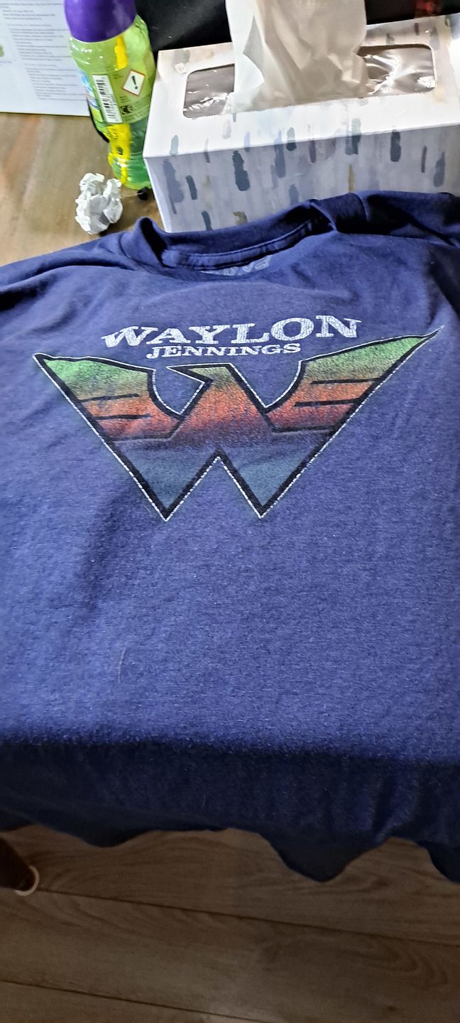Customer photo review of Waylon Jennings Fan Club Subscription Tee Shirt Box