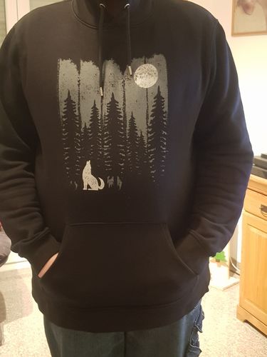 Customer photo review of WOLF IM WALD - Bio Unisex Hoodie (PREMIUM)