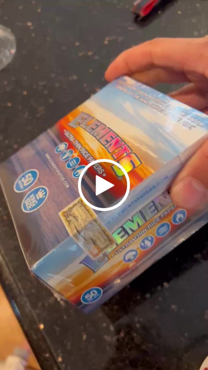 Customer video review of Elements King Size Rolling Papers
