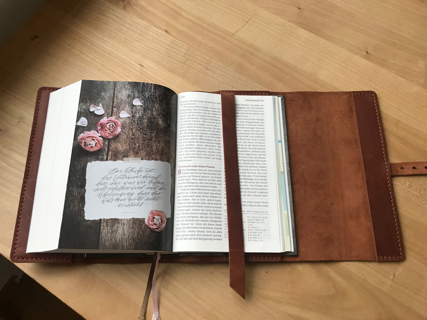 Customer photo review of Bibelhülle "Vario+" · echtes Leder · handmade Bibelhülle nach Maß