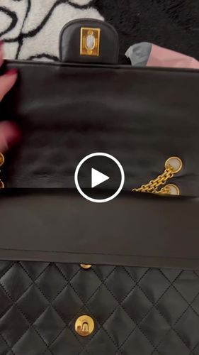Customer video review of Vintage CHANEL Lambskin Medium Double Flap Black Matelasse Chain Bag 0567813 110822