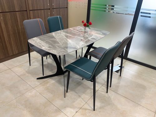 Customer photo review of HEBE - Bàn ăn nhập khẩu