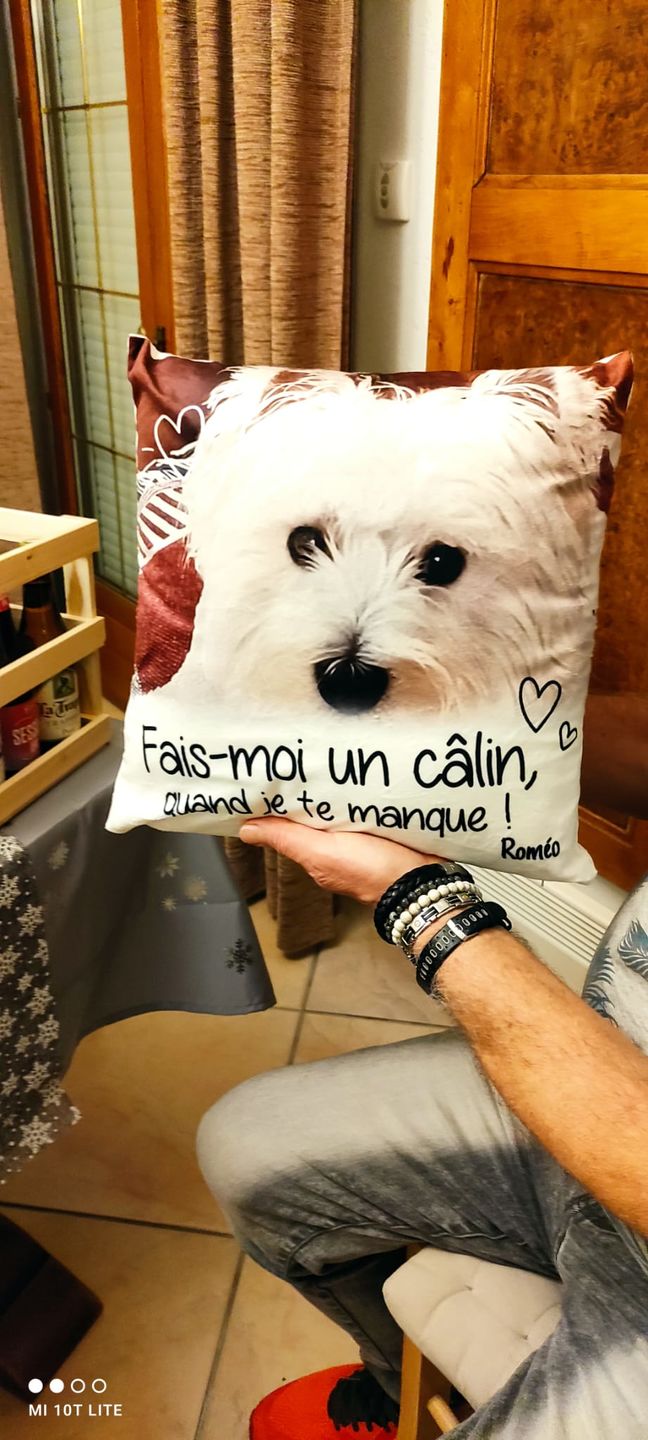 Customer photo review of Fais moi un câlin quand je te manque - Coussin personnalisé