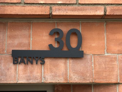 Customer photo review of Numero civico e testo sagomato modello Line 02 Acrilico