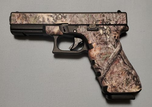 Customer photo review of Glock 17 Gen 3 Decal Grip - Broken Oak Camo