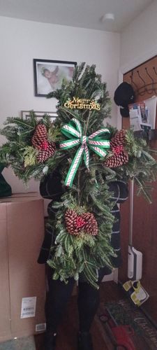 Customer photo review of Fresh Natural Christmas Grave Cross