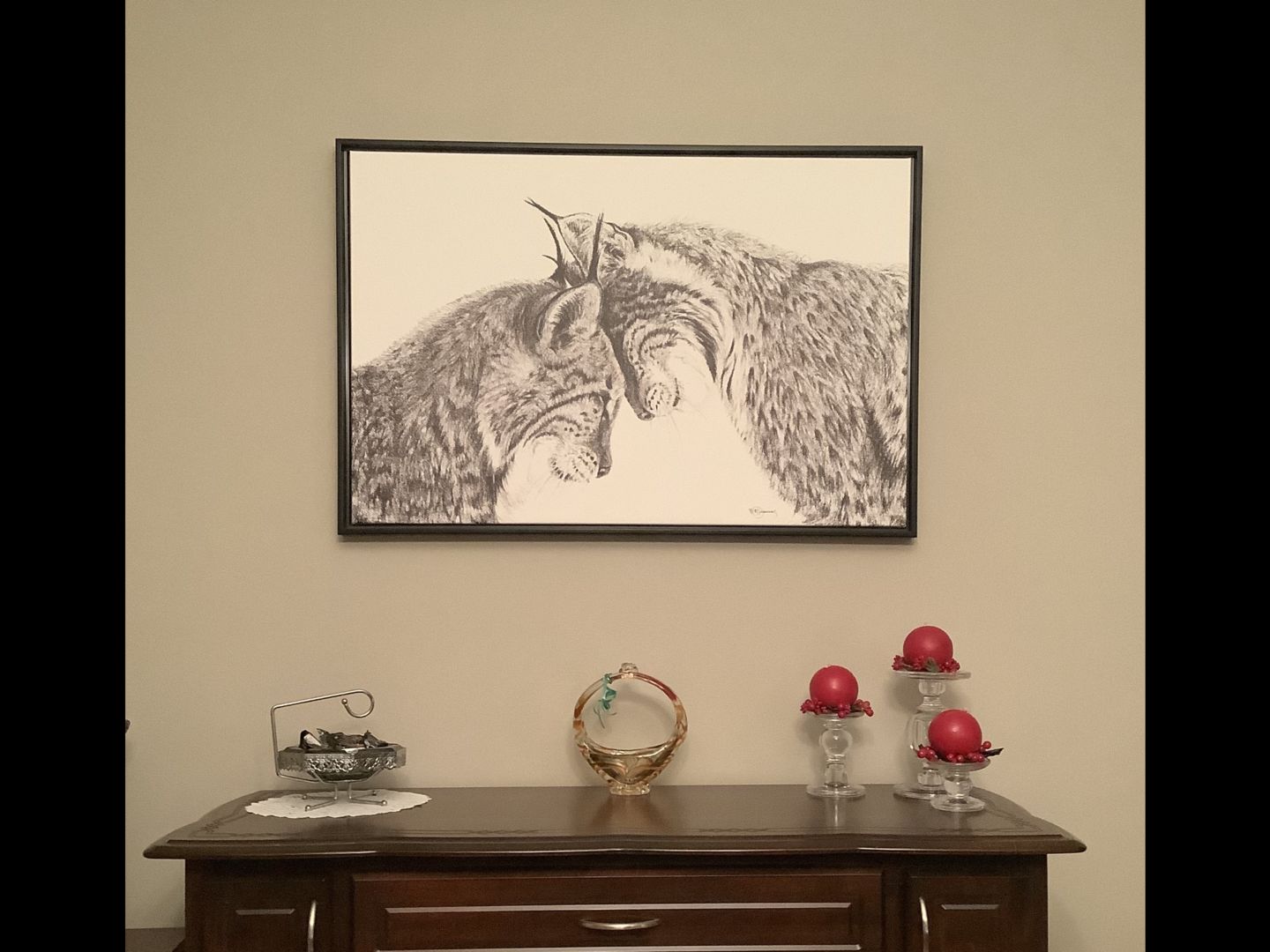 Customer photo review of Lynx in love illustration - "Social Animal" Collection