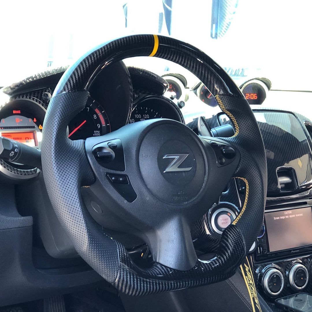 Customer photo review of Nissan 370Z Custom Carbon Fiber Steering wheel
