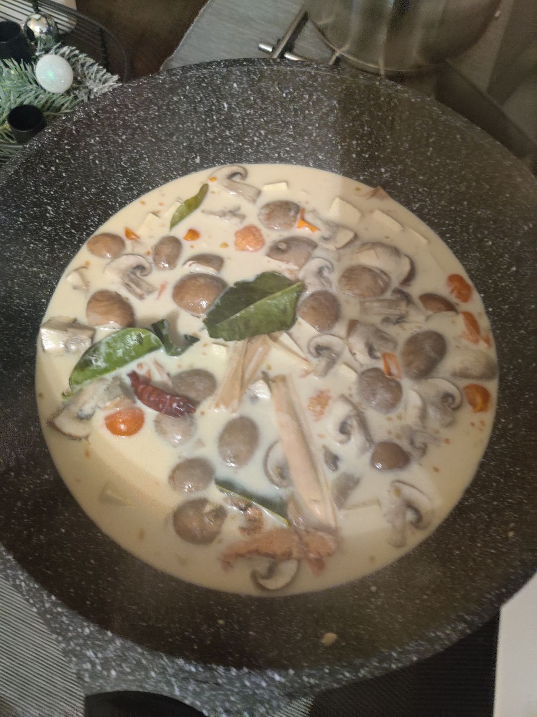 Customer photo review of Tom Kha Kochbox (für 3-4 Portionen) in der Schilfgrastasche