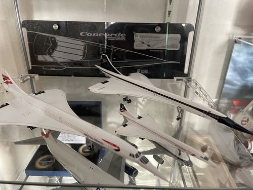 Customer photo review of ©TAGDISPLAYsystem - TDS-One for CONCORDE tags from AIRLINERTAGS