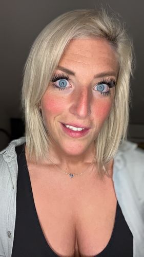 Customer photo review of And so it begins - Starter Set (mit schwarzem Wimpernkleber)