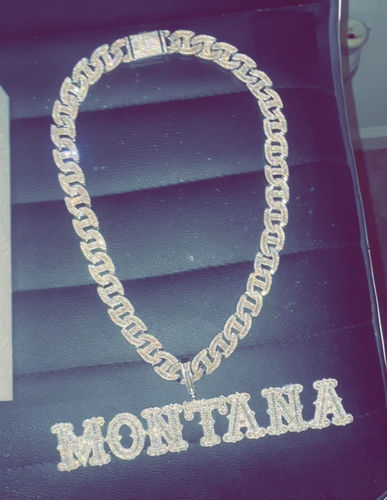 Customer photo review of Luxe Cuban Link Chain | Pre-Sale