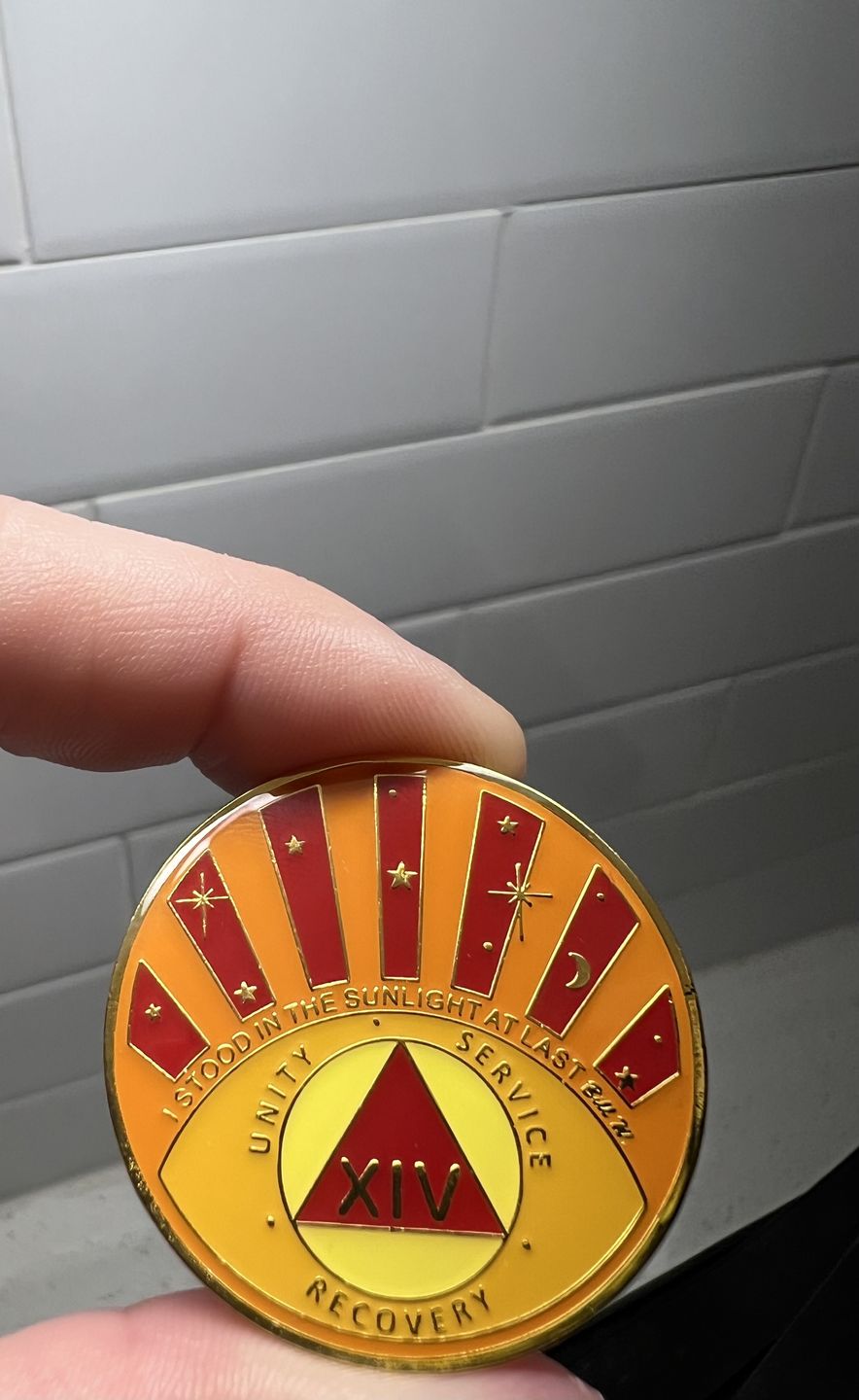 Customer photo review of 1 to 40 Year Stood in the Sunlight Specialty AA Recovery Medallion - Tri-Plated Chip/Coin