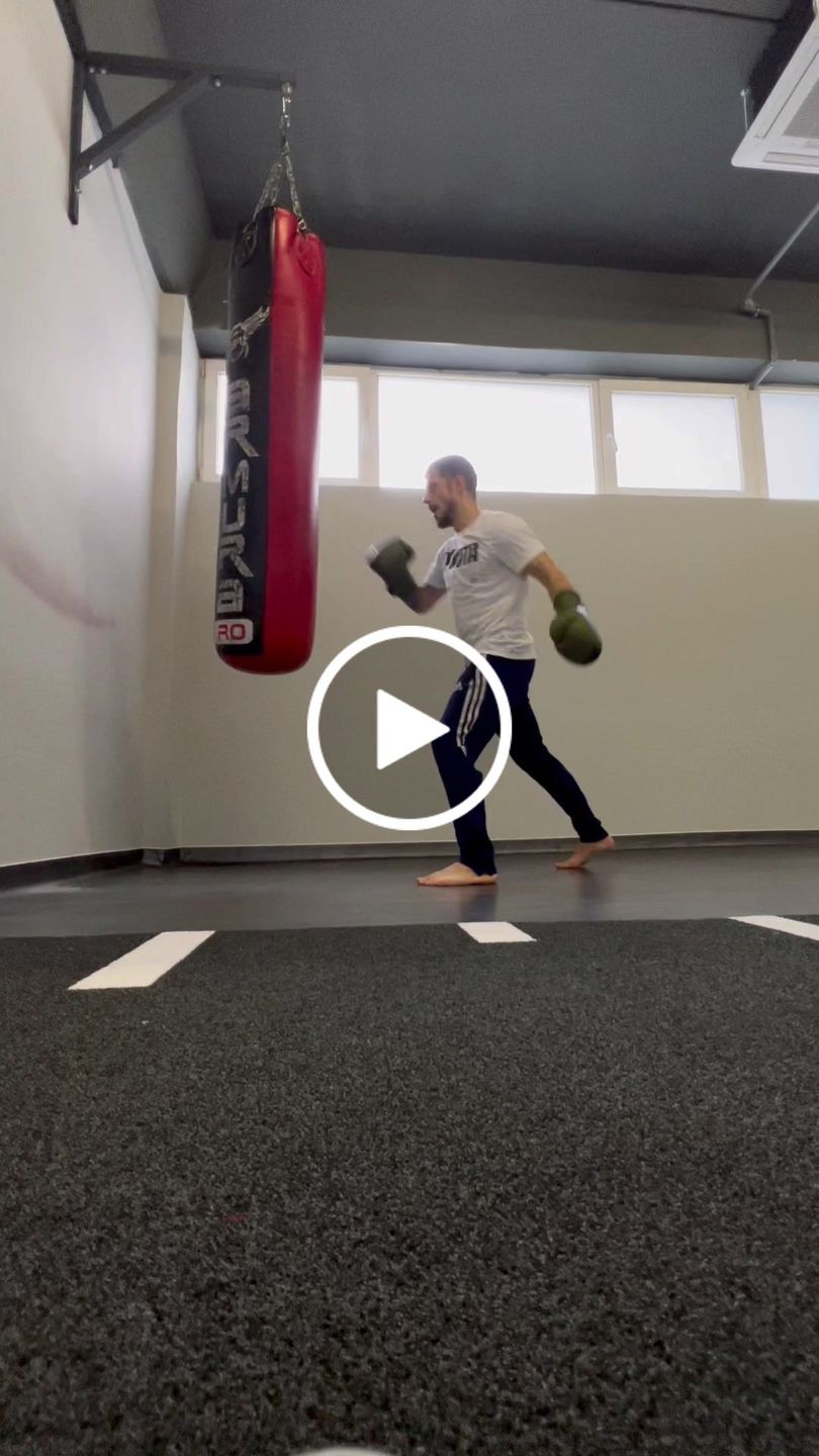 Customer video review of Manusi Box Knockout Fighter 2.0