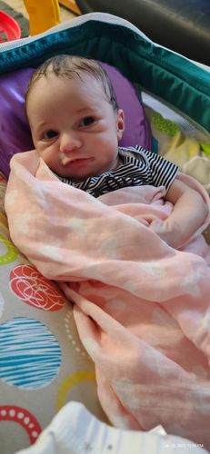 Customer photo review of 2 in 1 Head Shaping and Hair Saving Pillow