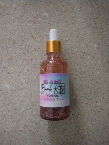 Customer photo review of Bomb Kitty Yoni Oil