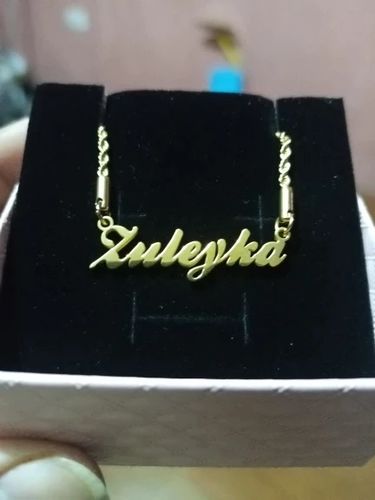 Customer photo review of Chunk Singapore Chain Name Necklace