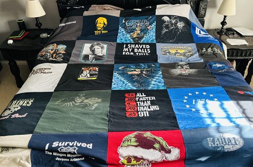 Customer photo review of Colossal T-shirt blanket with 18" Panels