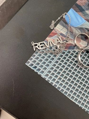 Customer photo review of Arial Custom Name Necklace